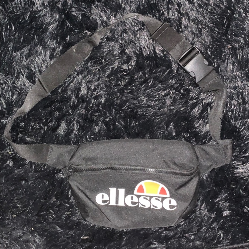Ellesse fanny pack/small travel bag